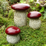 Ogrodowe ozdobne grzyby zestaw 3 sztuki bordowe